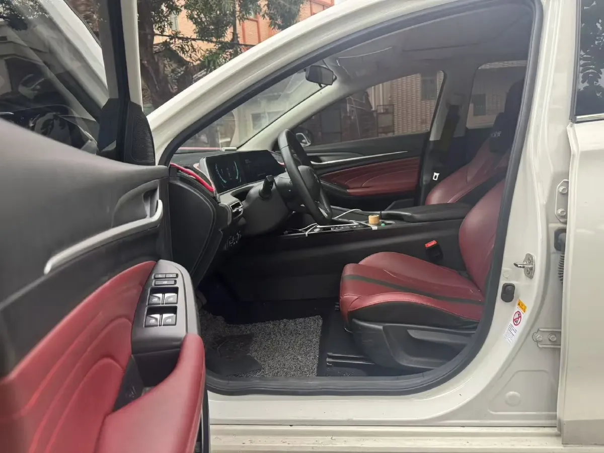 2021 ChangAn Eado 1.4T 160HP L4 7DCT,autocango,china used car exporter,china ev exporter,chinese used car exporter,chinese used ev exporter