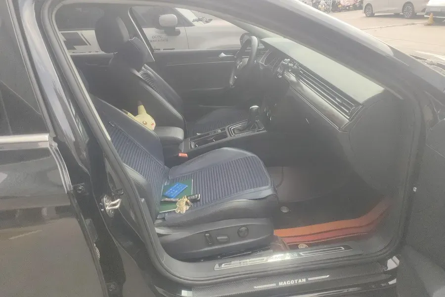 2019 Chevrolet Malibu XL 2.0T 241HP L4 9AT,autocango,china used car exporter,china ev exporter,chinese used car exporter,chinese used ev exporter