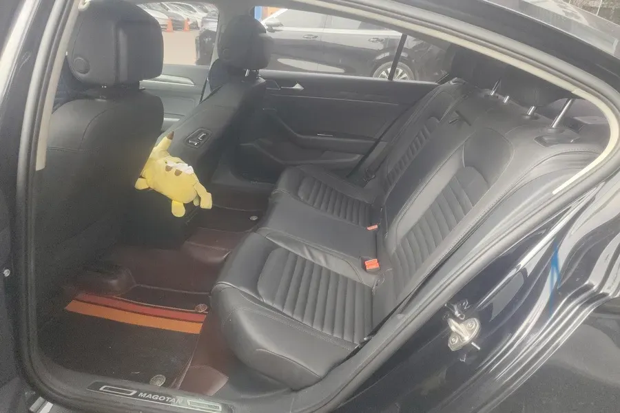 2019 Chevrolet Malibu XL 2.0T 241HP L4 9AT,autocango,china used car exporter,china ev exporter,chinese used car exporter,chinese used ev exporter