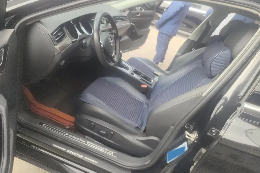 2019 Chevrolet Malibu XL 2.0T 241HP L4 9AT,autocango,china used car exporter,china ev exporter,chinese used car exporter,chinese used ev exporter