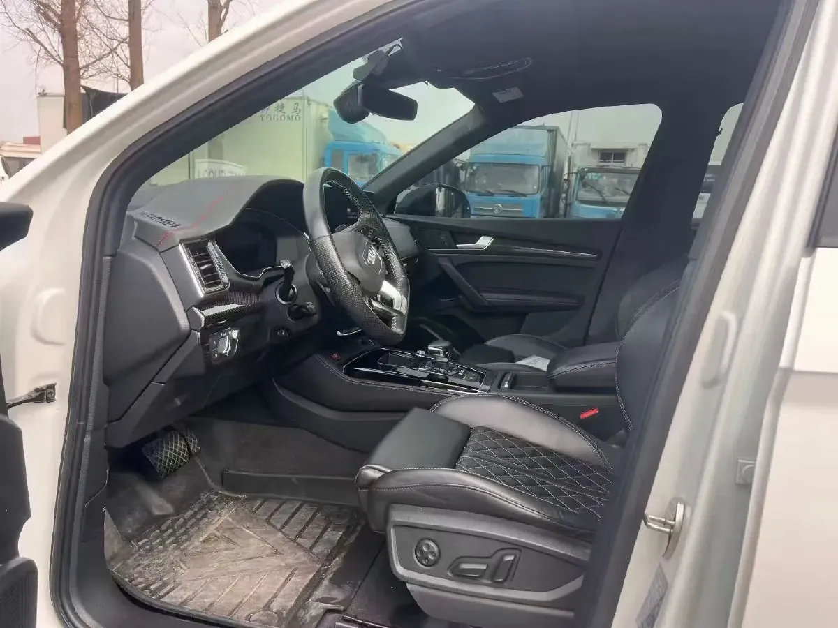2021 Audi Q5L Sportback 2.0T 252HP L4 7DCT,autocango,china used car exporter,china ev exporter,chinese used car exporter,chinese used ev exporter