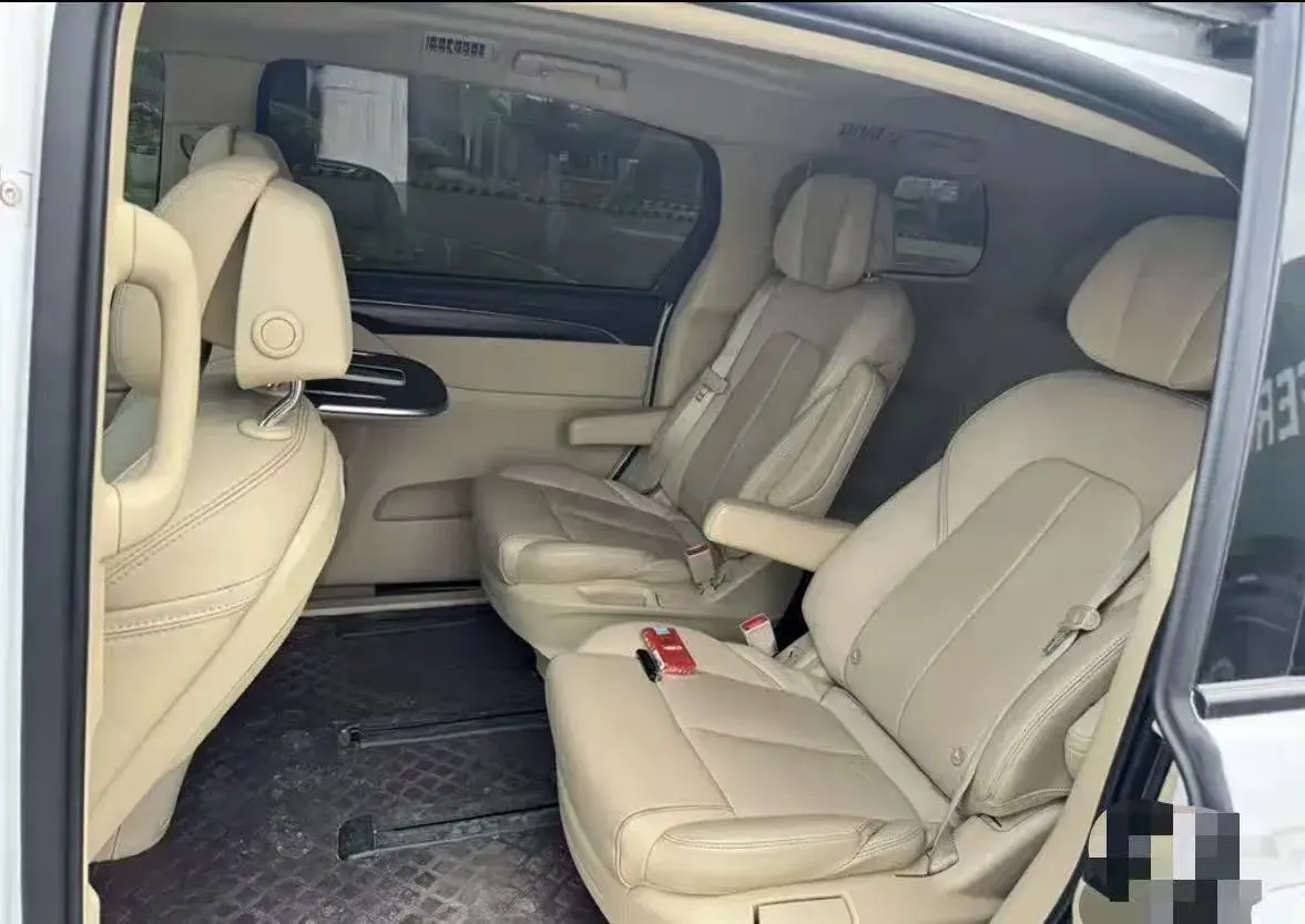 2023 Buick GL8 2.0T 237HP L4 9AT,autocango,china used car exporter,china ev exporter,chinese used car exporter,chinese used ev exporter