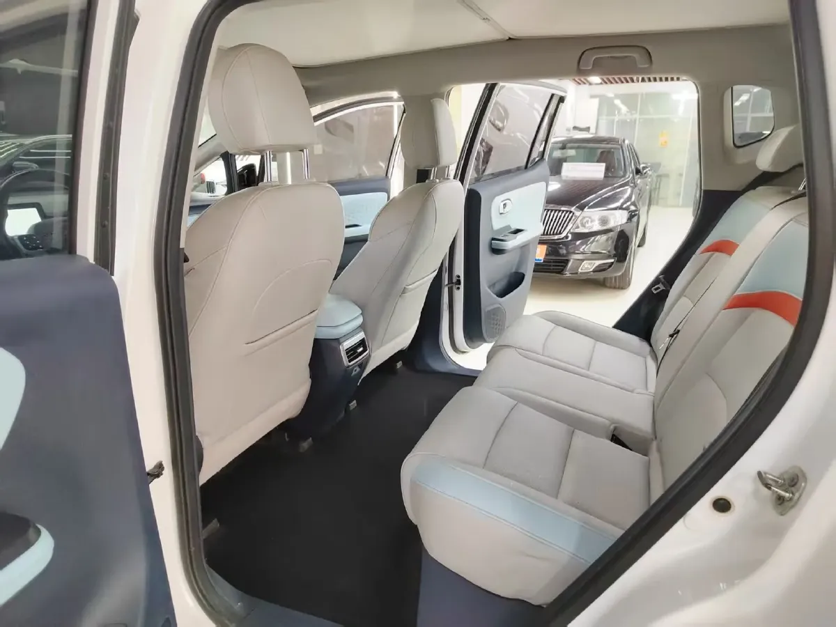 2022 Geely Okavango 1.8T 184HP L4 7DCT,autocango,china used car exporter,china ev exporter,chinese used car exporter,chinese used ev exporter