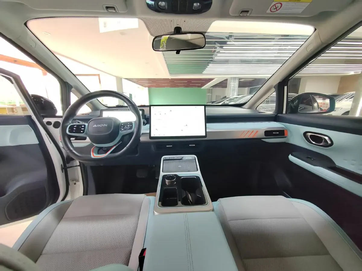 2022 Geely Okavango 1.8T 184HP L4 7DCT,autocango,china used car exporter,china ev exporter,chinese used car exporter,chinese used ev exporter