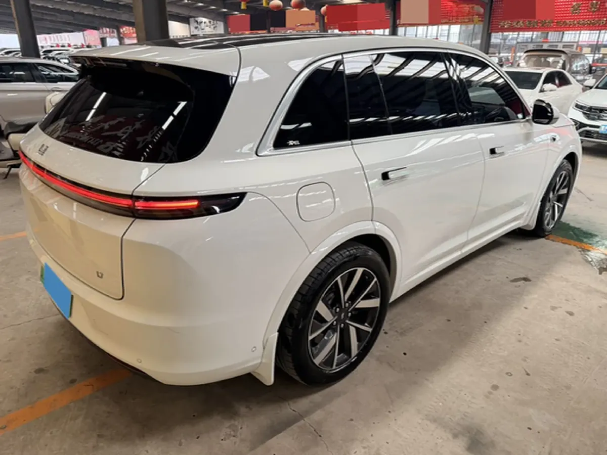 2023 Li L7 Range Extended 154HP REEV 40.9KWH,autocango,china used car exporter,china ev exporter,chinese used car exporter,chinese used ev exporter