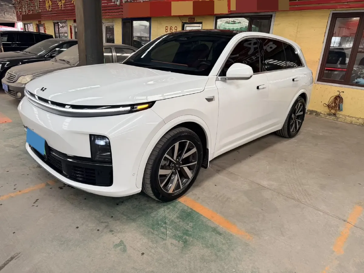 2023 Li L7 Range Extended 154HP REEV 40.9KWH,autocango,china used car exporter,china ev exporter,chinese used car exporter,chinese used ev exporter