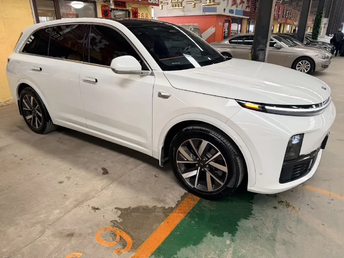 2023 Li L7 Range Extended 154HP REEV 40.9KWH,autocango,china used car exporter,china ev exporter,chinese used car exporter,chinese used ev exporter