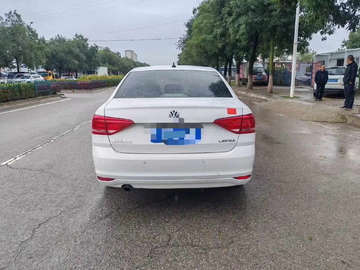2017 Volkswagen Lavida 1.6L 110HP L4 6AT,autocango,china used car exporter,china ev exporter,chinese used car exporter,chinese used ev exporter