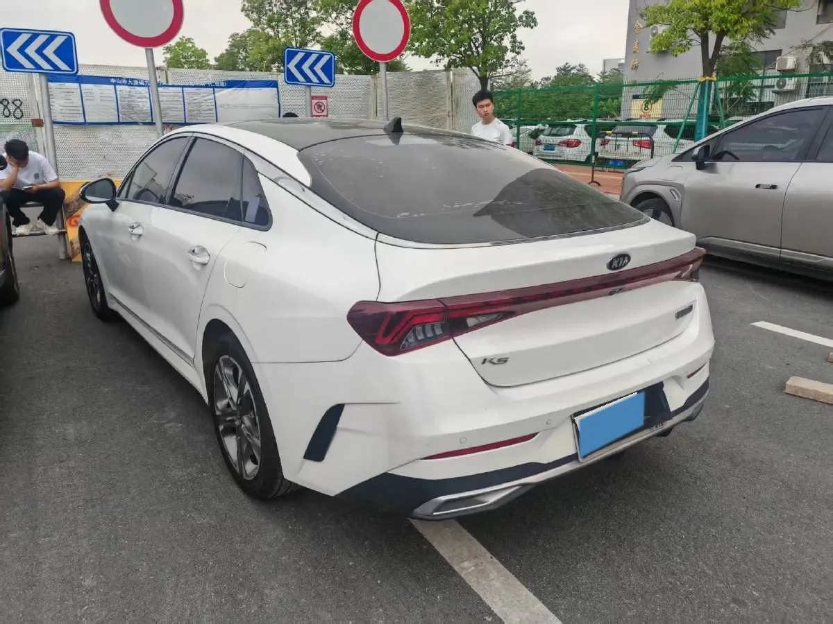 2020 Kia K5 1.5T 170HP L4 7DCT,autocango,china used car exporter,china ev exporter,chinese used car exporter,chinese used ev exporter
