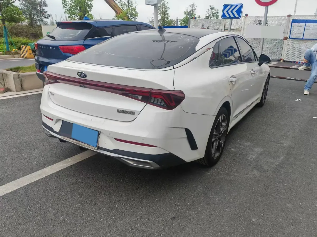 2020 Kia K5 1.5T 170HP L4 7DCT,autocango,china used car exporter,china ev exporter,chinese used car exporter,chinese used ev exporter