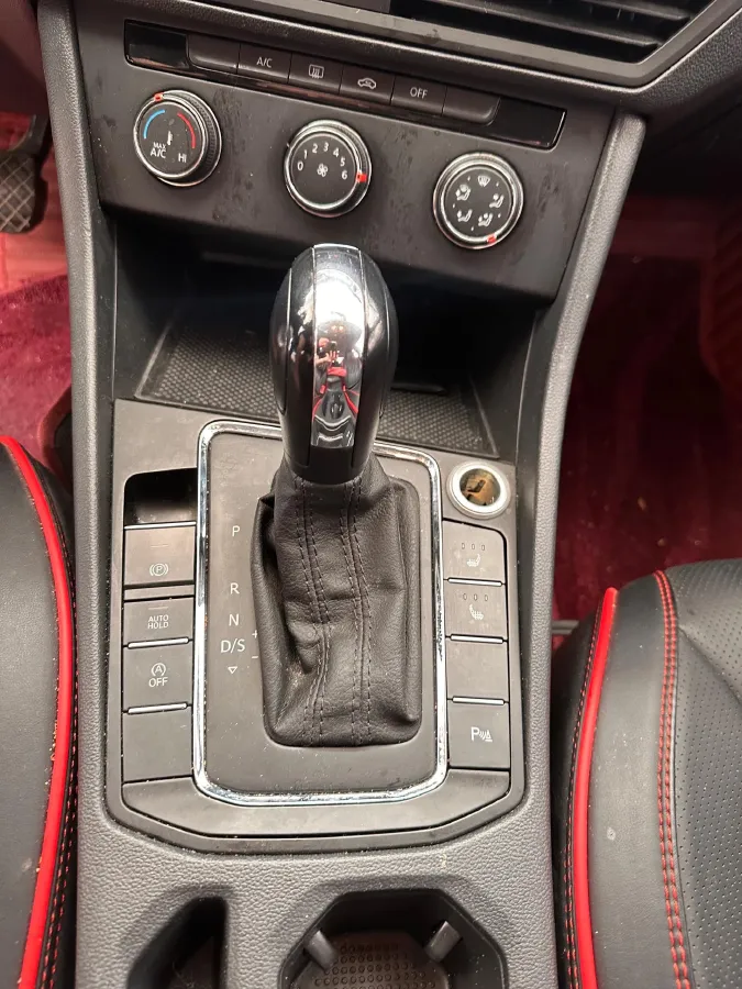 2020 Volkswagen Bora 1.5L 113HP L4 6AT,autocango,china used car exporter,china ev exporter,chinese used car exporter,chinese used ev exporter