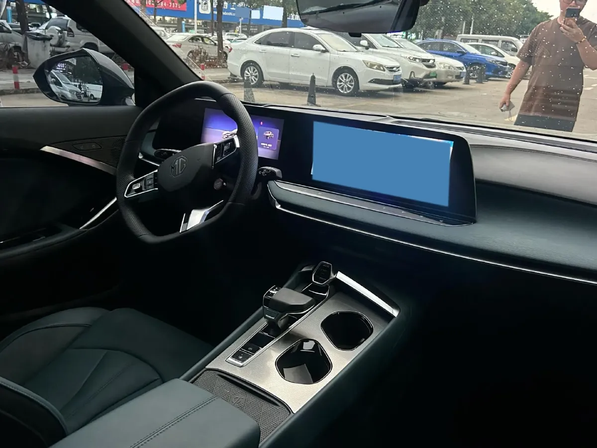 2023 MG 7 2.0T 261HP L4 9AT,autocango,china used car exporter,china ev exporter,chinese used car exporter,chinese used ev exporter