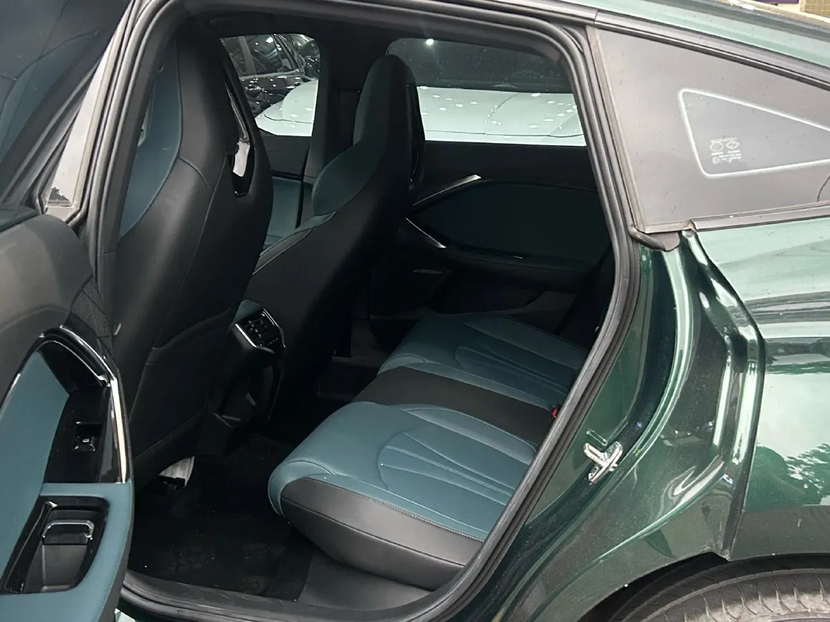 2023 MG 7 2.0T 261HP L4 9AT,autocango,china used car exporter,china ev exporter,chinese used car exporter,chinese used ev exporter