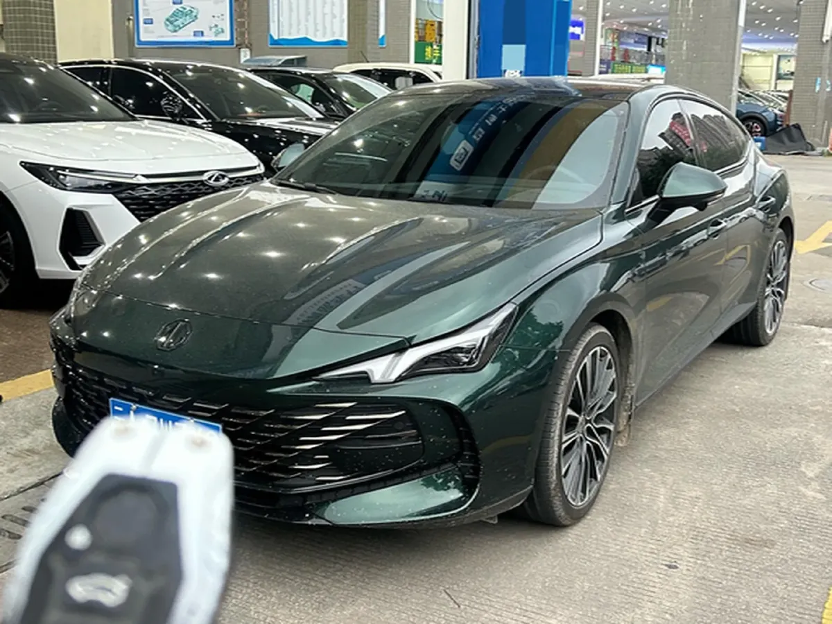 2023 MG 7 2.0T 261HP L4 9AT,autocango,china used car exporter,china ev exporter,chinese used car exporter,chinese used ev exporter