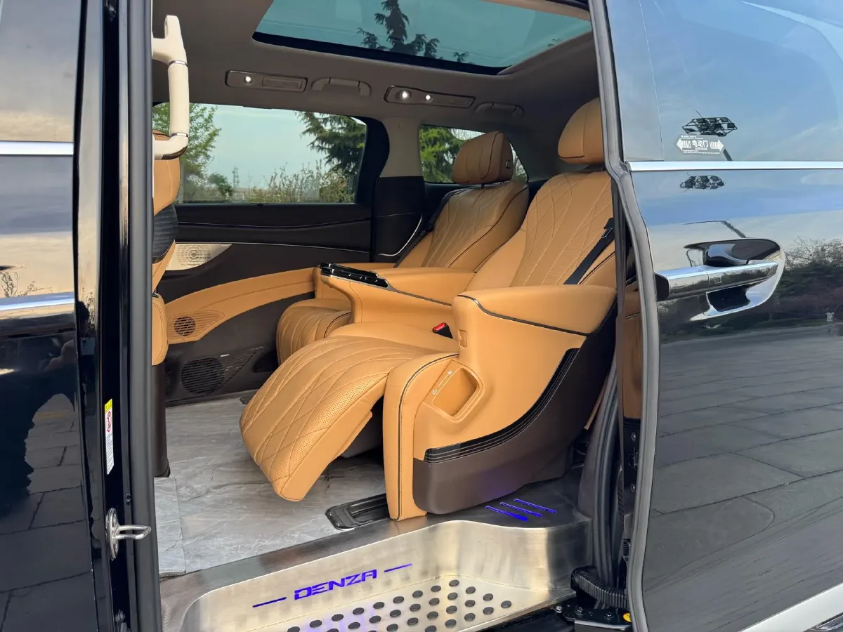 2024 Denza D9 1.5T 139HP L4 E-CVT PHEV 40KWH,autocango,china used car exporter,china ev exporter,chinese used car exporter,chinese used ev exporter