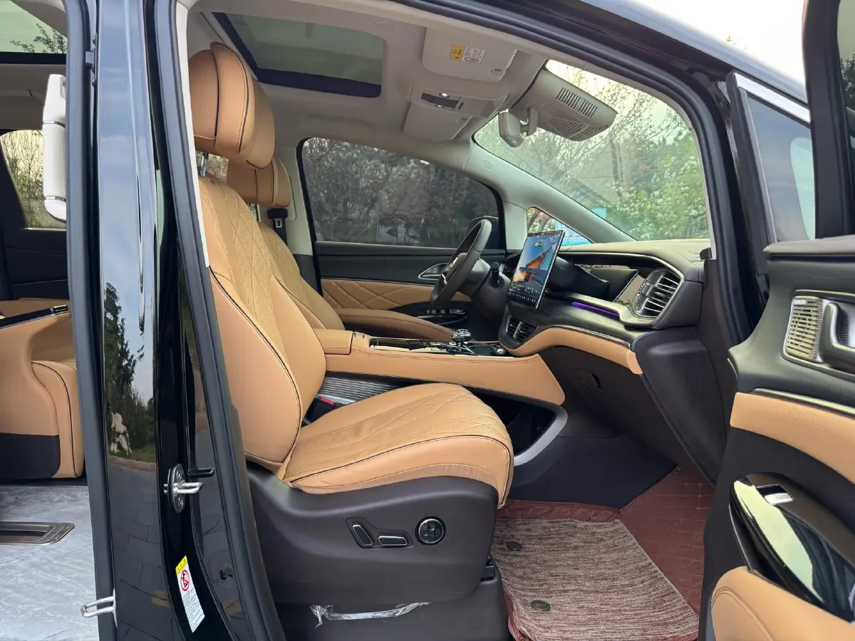 2024 Denza D9 1.5T 139HP L4 E-CVT PHEV 40KWH,autocango,china used car exporter,china ev exporter,chinese used car exporter,chinese used ev exporter