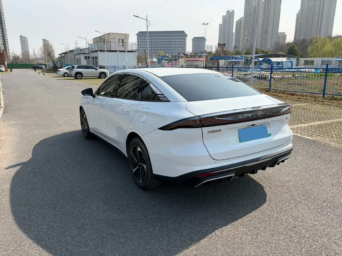 2023 Geely Galaxy L6 1.5T 163HP L4 3DHT PHEV,autocango,china used car exporter,china ev exporter,chinese used car exporter,chinese used ev exporter