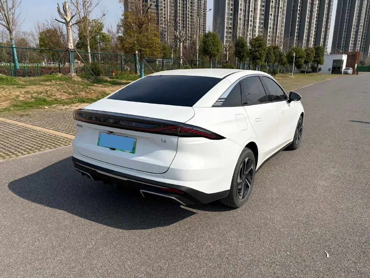 2023 Geely Galaxy L6 1.5T 163HP L4 3DHT PHEV,autocango,china used car exporter,china ev exporter,chinese used car exporter,chinese used ev exporter