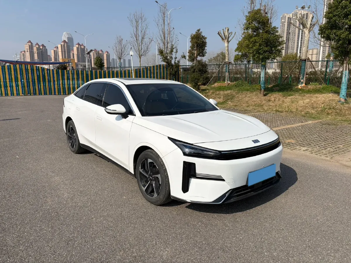 2023 Geely Galaxy L6 1.5T 163HP L4 3DHT PHEV,autocango,china used car exporter,china ev exporter,chinese used car exporter,chinese used ev exporter