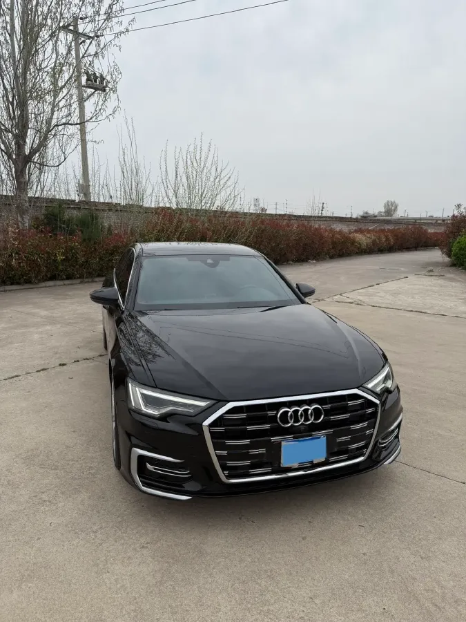 2023 Audi A6L 2.0T 245HP L4 7DCT,autocango,china used car exporter,china ev exporter,chinese used car exporter,chinese used ev exporter