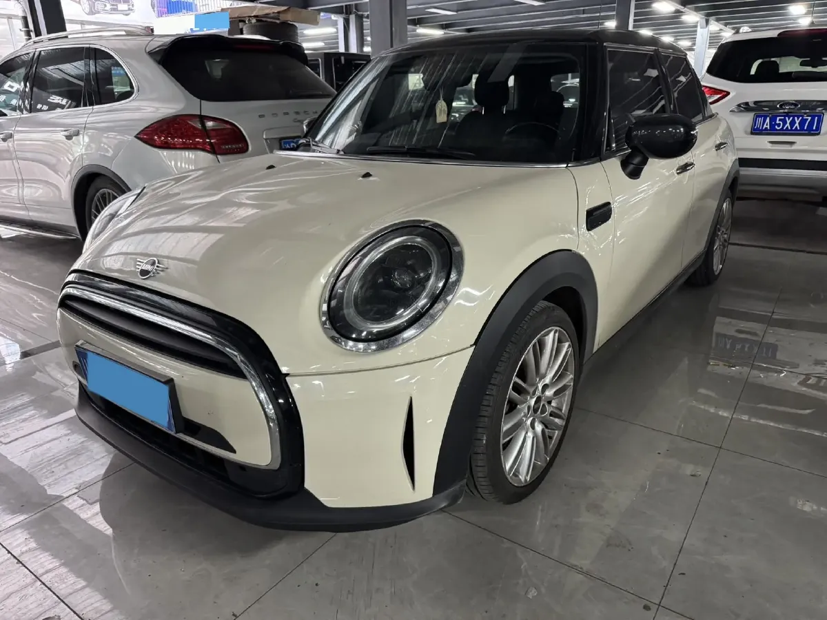 2022 MINI MINI 1.5T 136HP L3 7DCT,autocango,china used car exporter,china ev exporter,chinese used car exporter,chinese used ev exporter