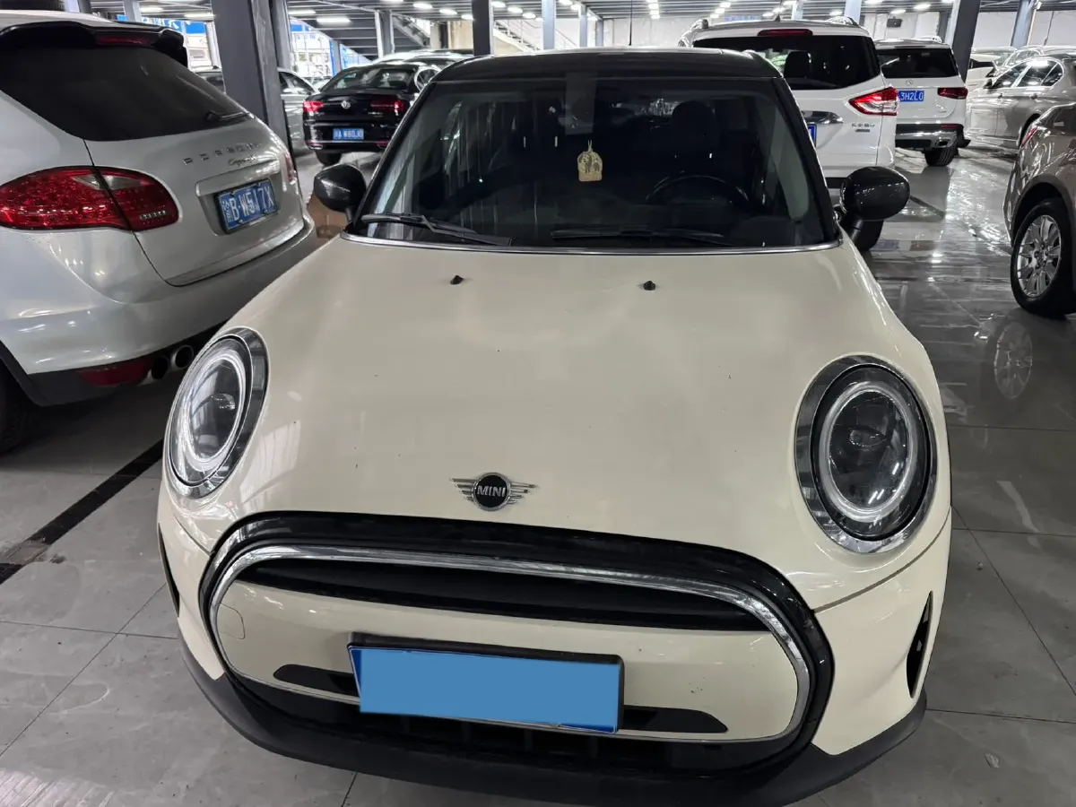 2022 MINI MINI 1.5T 136HP L3 7DCT,autocango,china used car exporter,china ev exporter,chinese used car exporter,chinese used ev exporter