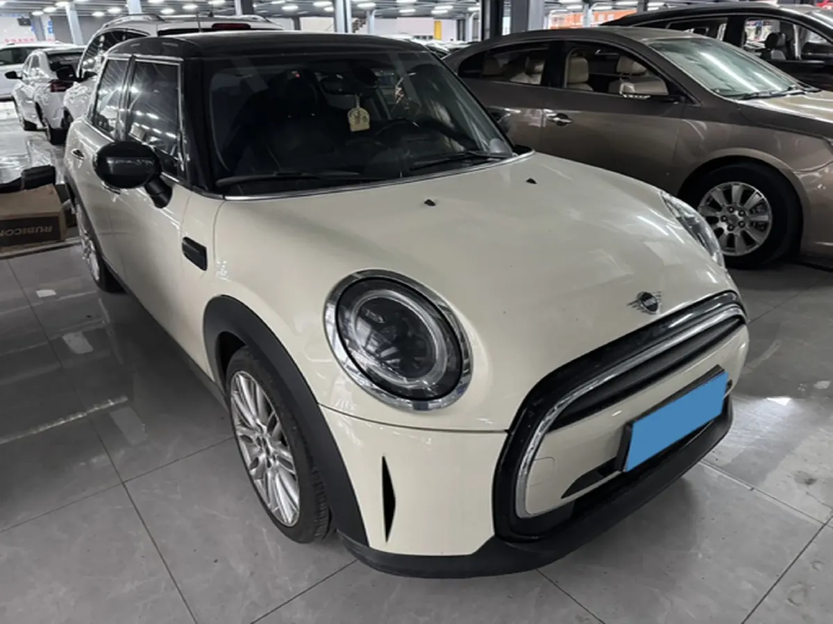 2022 MINI MINI 1.5T 136HP L3 7DCT,autocango,china used car exporter,china ev exporter,chinese used car exporter,chinese used ev exporter