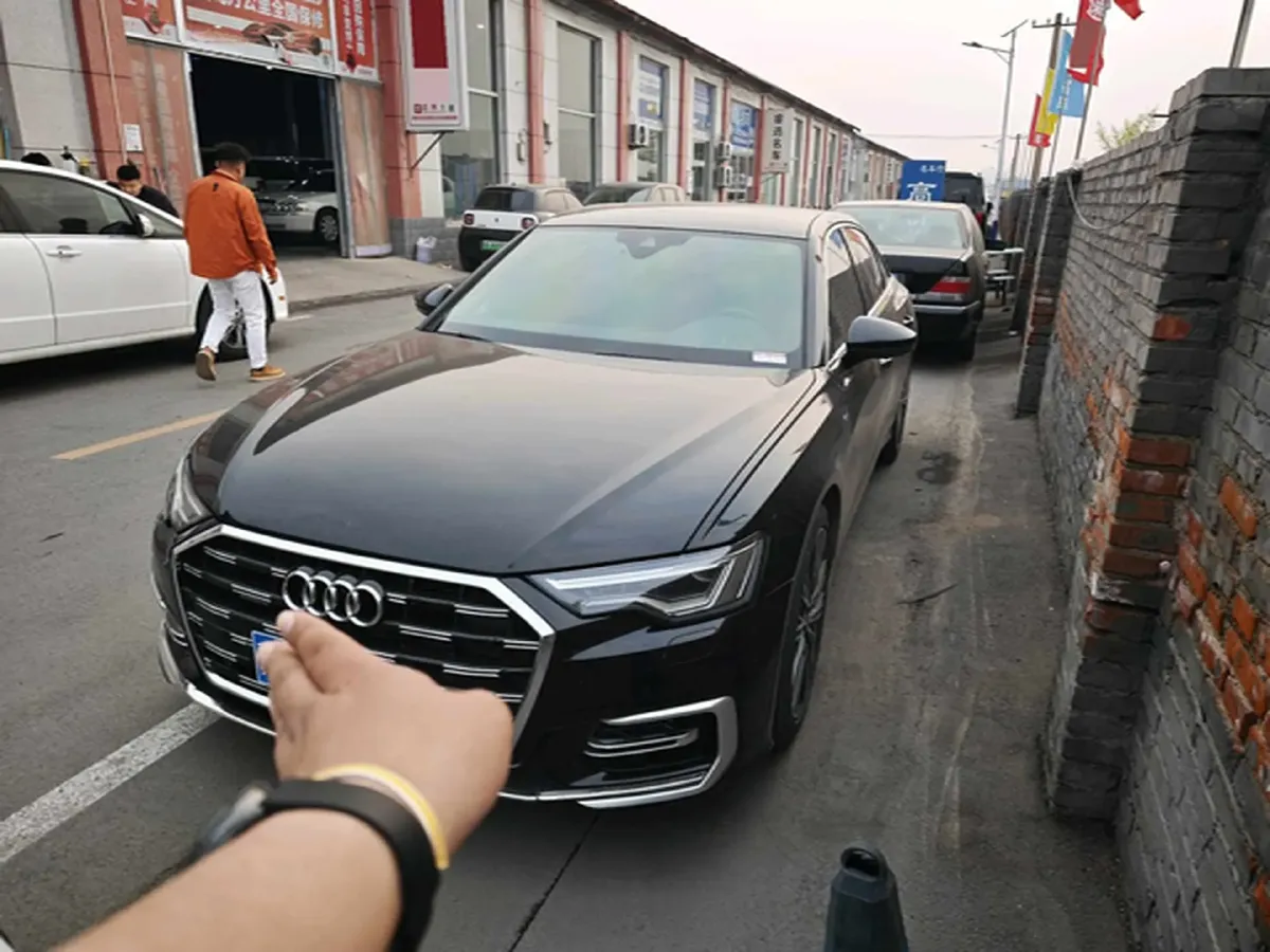 2019 Audi A6L 2.0T 190HP L4 7DCT,autocango,china used car exporter,china ev exporter,chinese used car exporter,chinese used ev exporter