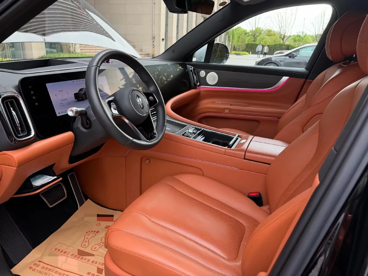 2024 AITO AITO M9 1.5T 152HP L4 REEV 42KWH,autocango,china used car exporter,china ev exporter,chinese used car exporter,chinese used ev exporter