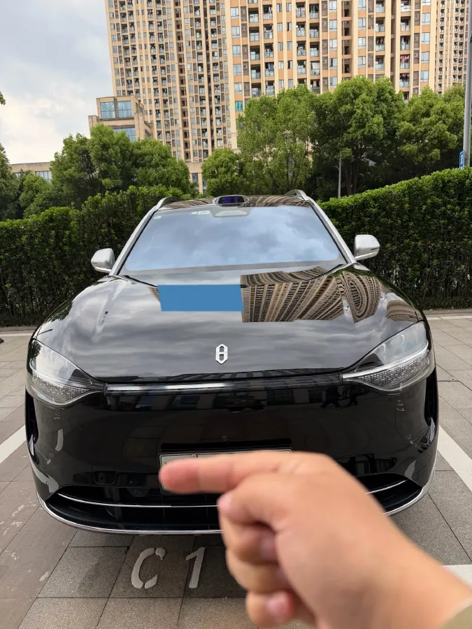 2024 AITO AITO M9 1.5T 152HP L4 REEV 42KWH,autocango,china used car exporter,china ev exporter,chinese used car exporter,chinese used ev exporter