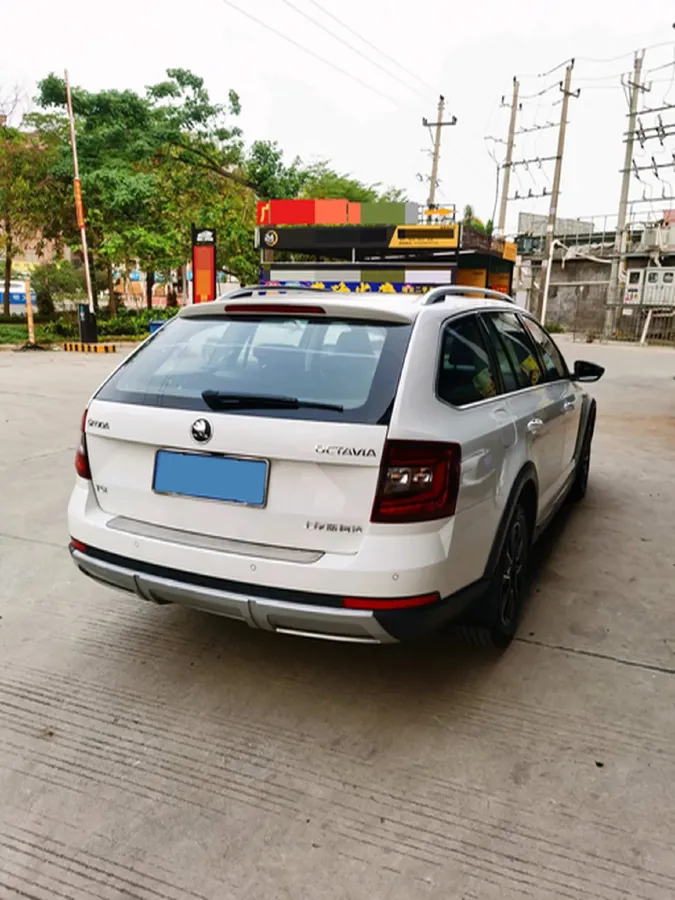 2018 Skoda Octavia 1.2T 116HP L4 7DCT,autocango,china used car exporter,china ev exporter,chinese used car exporter,chinese used ev exporter