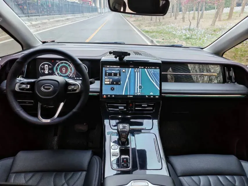 2024 GAC Trumpchi M8 2.0T 252HP L4 8AT,autocango,china used car exporter,china ev exporter,chinese used car exporter,chinese used ev exporter