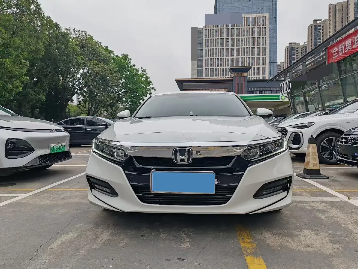2018 Honda Accord 1.5T 194HP L4 CVT,autocango,china used car exporter,china ev exporter,chinese used car exporter,chinese used ev exporter