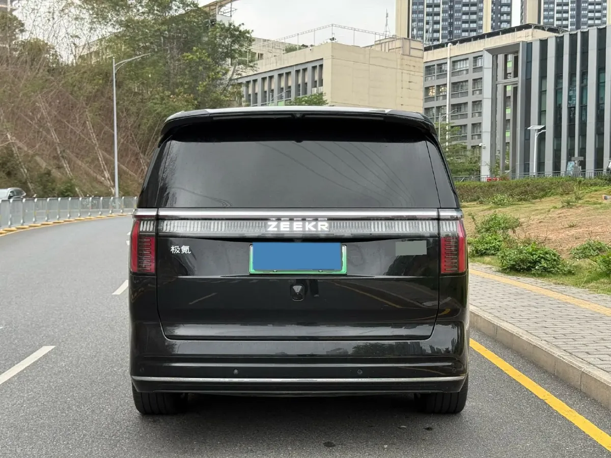 2024 Zeekr 009 BEV 108KWH,autocango,china used car exporter,china ev exporter,chinese used car exporter,chinese used ev exporter
