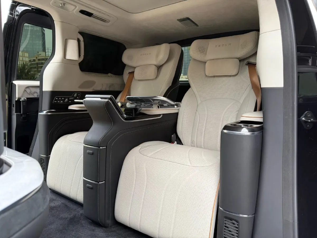 2024 Zeekr 009 BEV 108KWH,autocango,china used car exporter,china ev exporter,chinese used car exporter,chinese used ev exporter