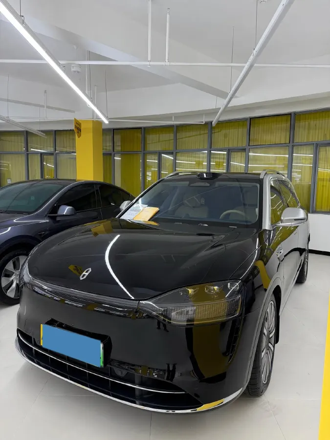 2025 AITO AITO M9 REEV 160HP REEV 52KWH,autocango,china used car exporter,china ev exporter,chinese used car exporter,chinese used ev exporter