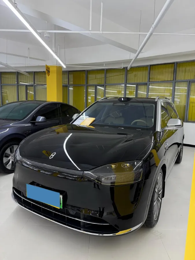 2025 AITO AITO M9 REEV 160HP REEV 52KWH,autocango,china used car exporter,china ev exporter,chinese used car exporter,chinese used ev exporter