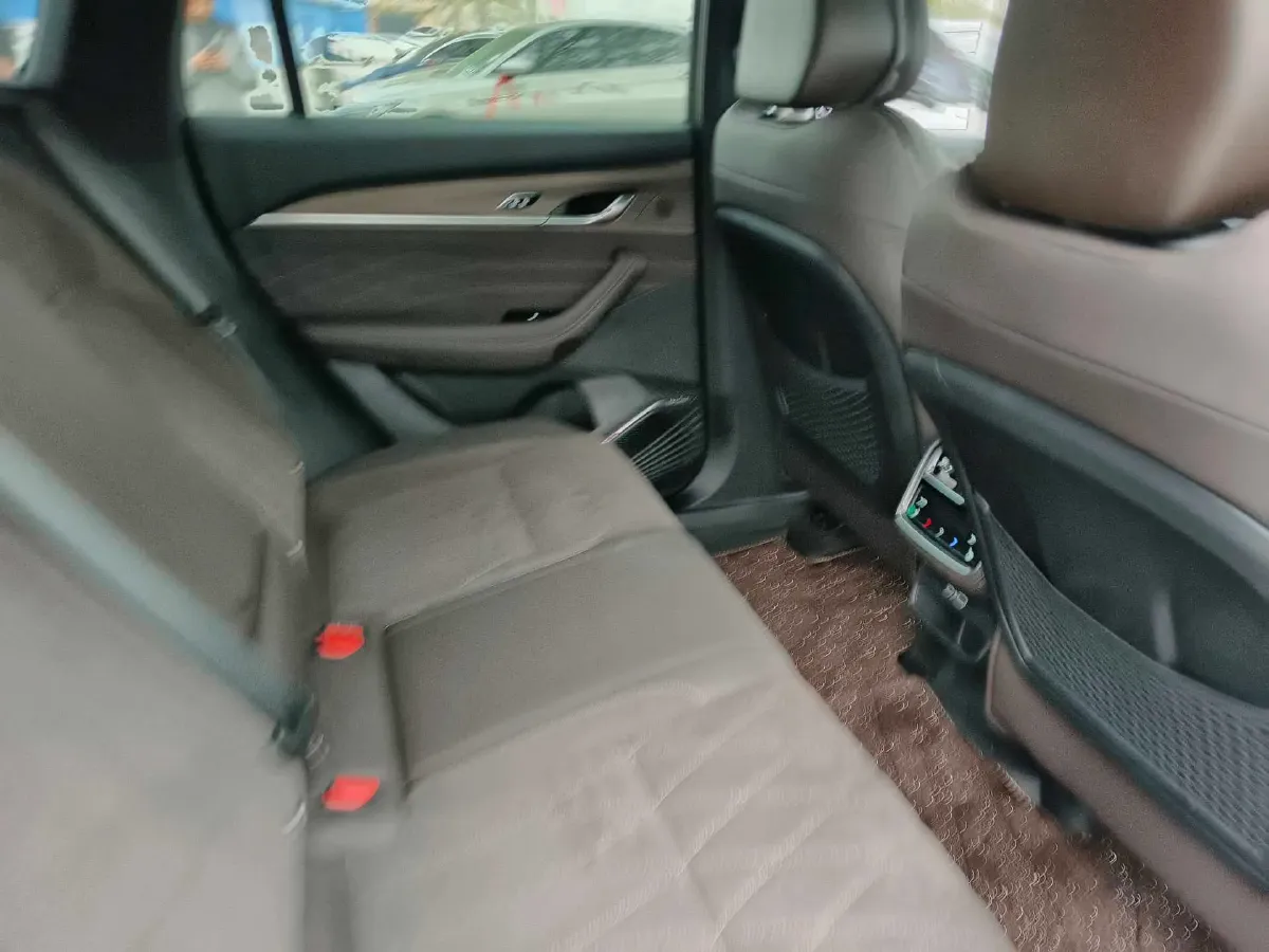 2025 Geely Monjaro 2.0T 238HP L4 8AT,autocango,china used car exporter,china ev exporter,chinese used car exporter,chinese used ev exporter