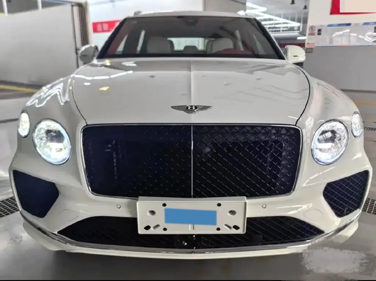 2024 Bentley Bentayga 4.0T 550HP V8 8AT,autocango,china used car exporter,china ev exporter,chinese used car exporter,chinese used ev exporter