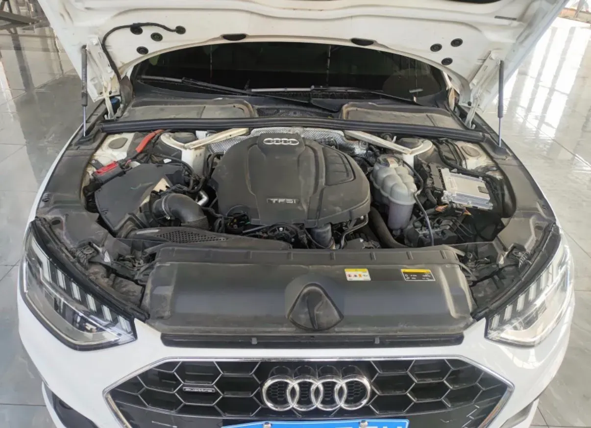 2020 Audi A4L 2.0T 190HP L4 7DCT,autocango,china used car exporter,china ev exporter,chinese used car exporter,chinese used ev exporter
