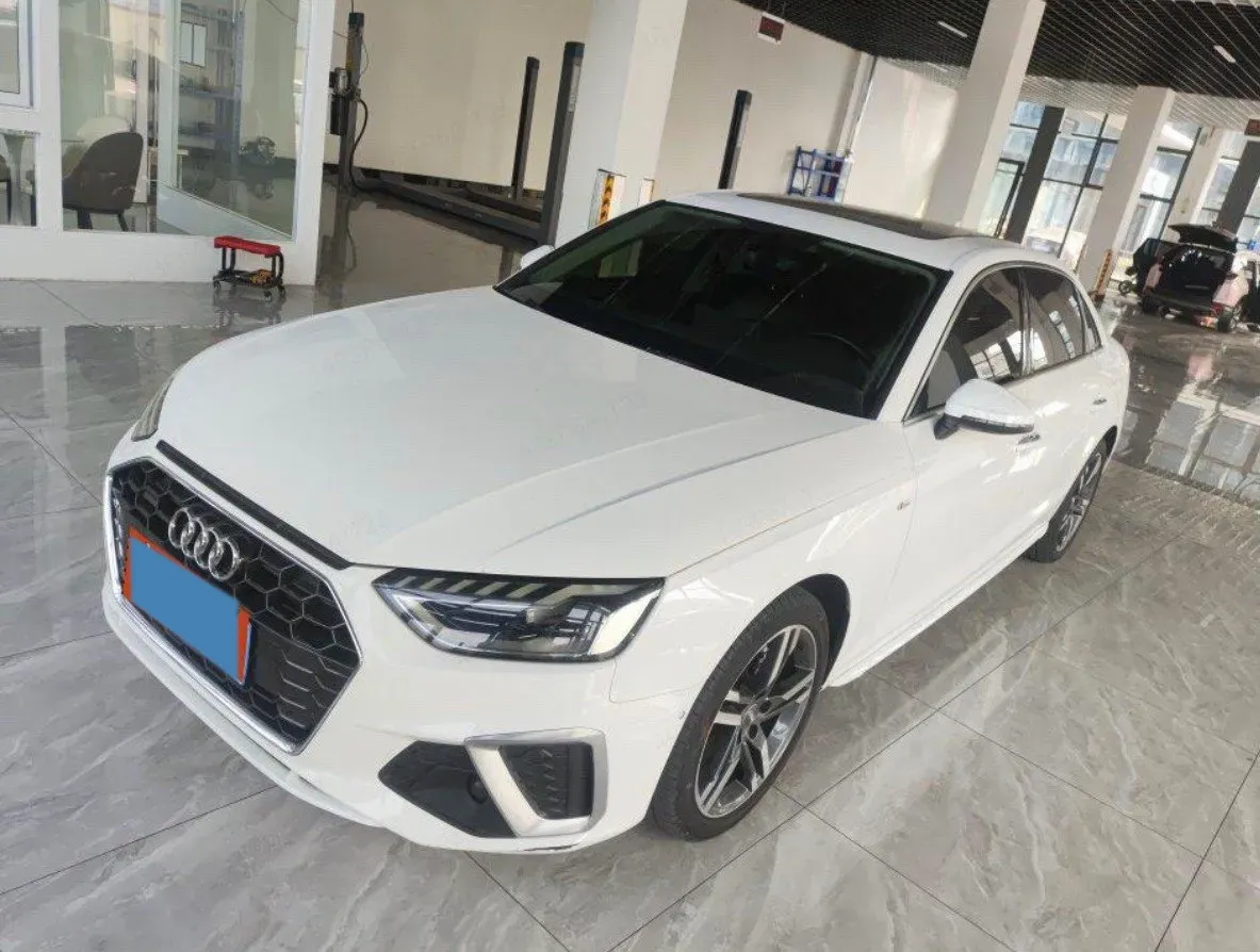 2020 Audi A4L 2.0T 190HP L4 7DCT,autocango,china used car exporter,china ev exporter,chinese used car exporter,chinese used ev exporter