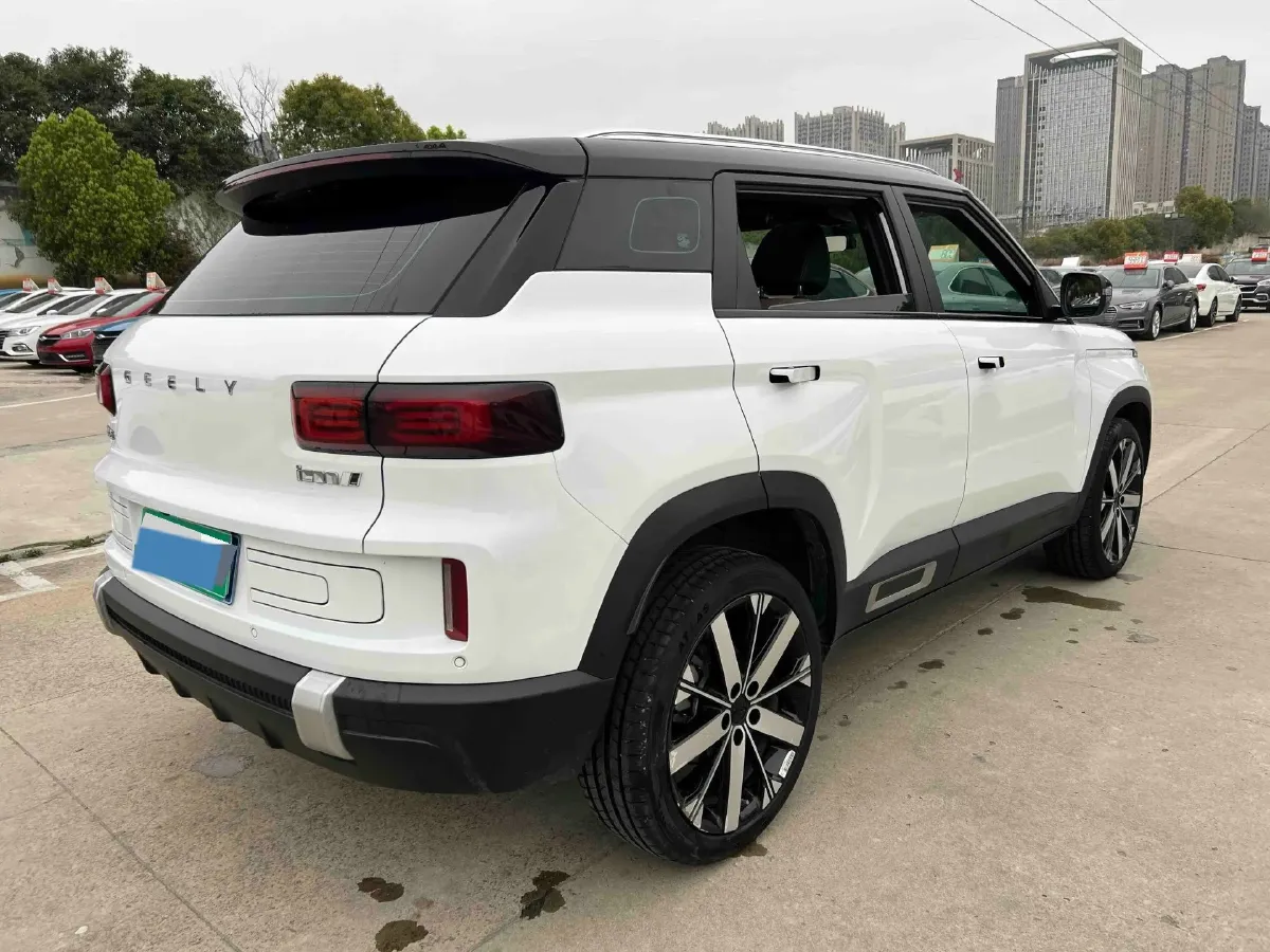 2023 Geely ICON 1.5T 181HP L4 7DCT,autocango,china used car exporter,china ev exporter,chinese used car exporter,chinese used ev exporter