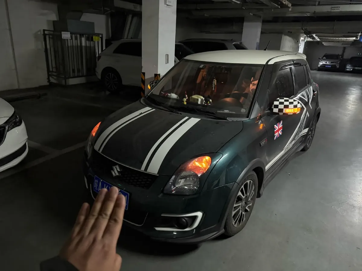 2015 Suzuki Swift 1.5L 103HP L4 4AT,autocango,china used car exporter,china ev exporter,chinese used car exporter,chinese used ev exporter