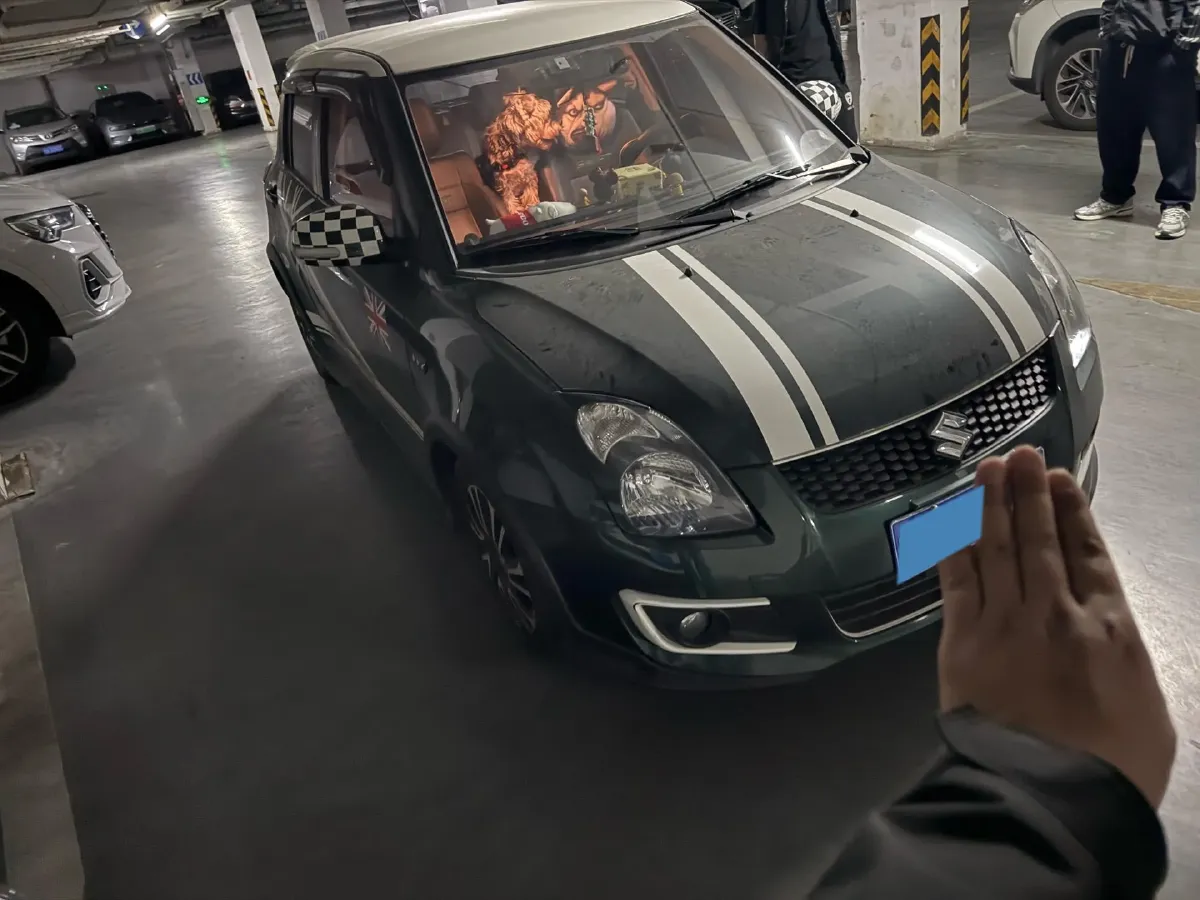 2015 Suzuki Swift 1.5L 103HP L4 4AT,autocango,china used car exporter,china ev exporter,chinese used car exporter,chinese used ev exporter