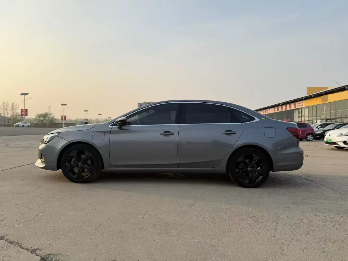 2020 Roewe i6 MAX 1.5T 169HP L4 AMT PHEV,autocango,china used car exporter,china ev exporter,chinese used car exporter,chinese used ev exporter