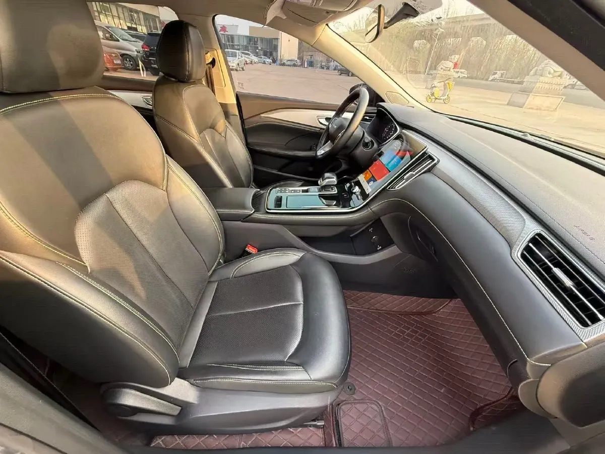 2020 Roewe i6 MAX 1.5T 169HP L4 AMT PHEV,autocango,china used car exporter,china ev exporter,chinese used car exporter,chinese used ev exporter