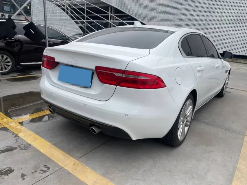 2019 Land Rover Discovery Sport 2.0T 200HP L4 9AT,autocango,china used car exporter,china ev exporter,chinese used car exporter,chinese used ev exporter