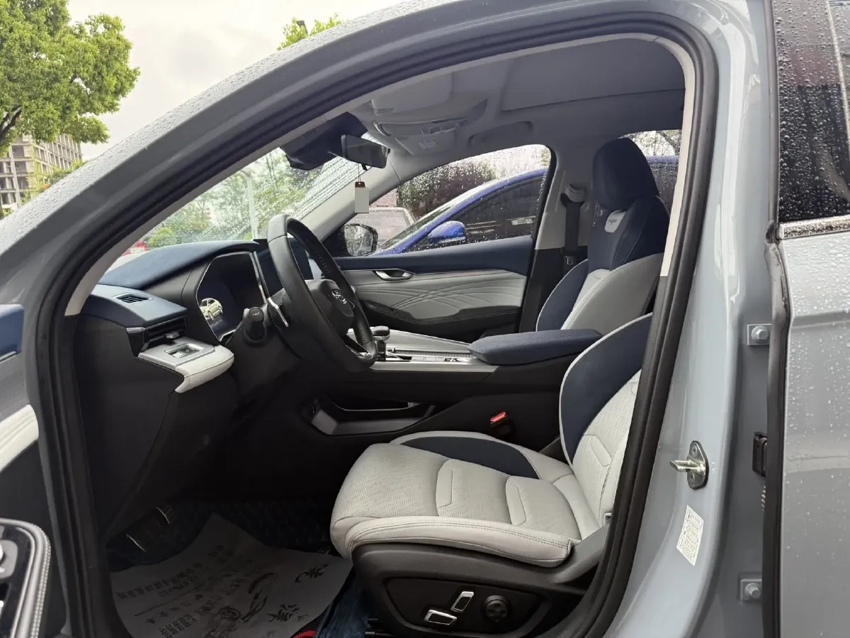 2023 Geely Preface 2.0T 190HP L4 7DCT,autocango,china used car exporter,china ev exporter,chinese used car exporter,chinese used ev exporter