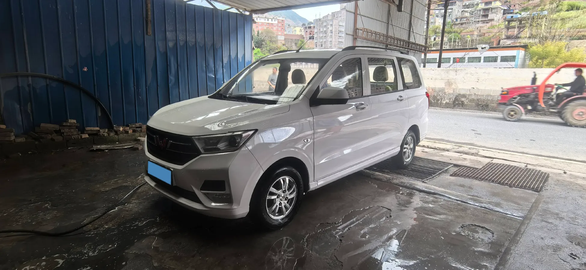 2019 WuLing HongGuang 1.5L 99HP L4 6MT,autocango,china used car exporter,china ev exporter,chinese used car exporter,chinese used ev exporter