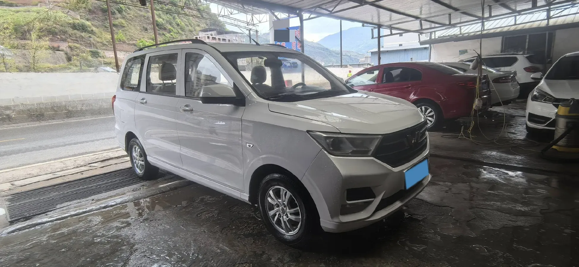 2019 WuLing HongGuang 1.5L 99HP L4 6MT,autocango,china used car exporter,china ev exporter,chinese used car exporter,chinese used ev exporter